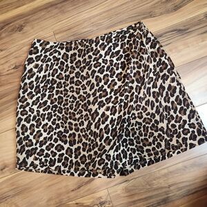 Vintage Newport News Leopard Print Wrap Front Skort Size 12